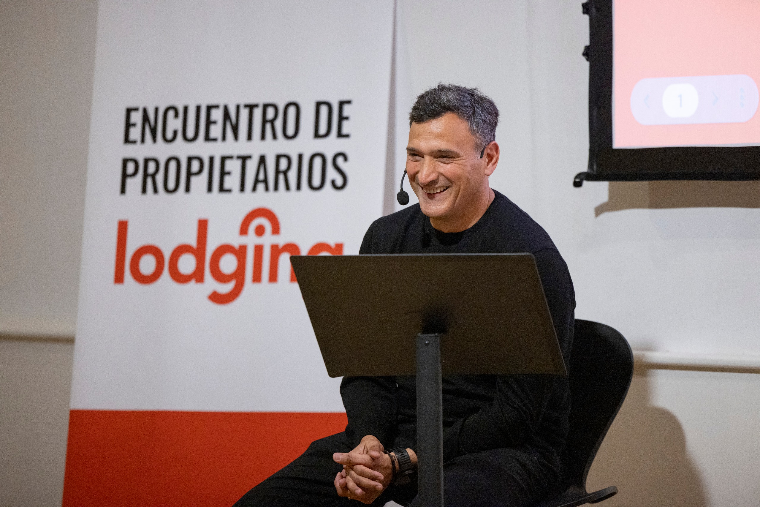 Encuentro de propietarios 2025: una visión de futuro para el alquiler temporal en Barcelona